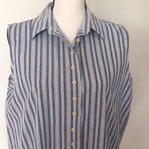 Dockers size L sleeveless shirt woman’s